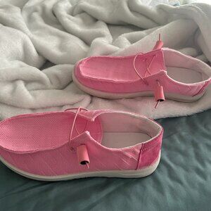 Be True Pink Women's size 8 Slip-On sneakers